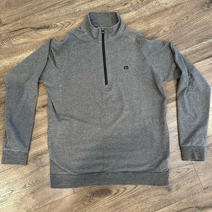 Like new size small quarter zip Travis Matthew